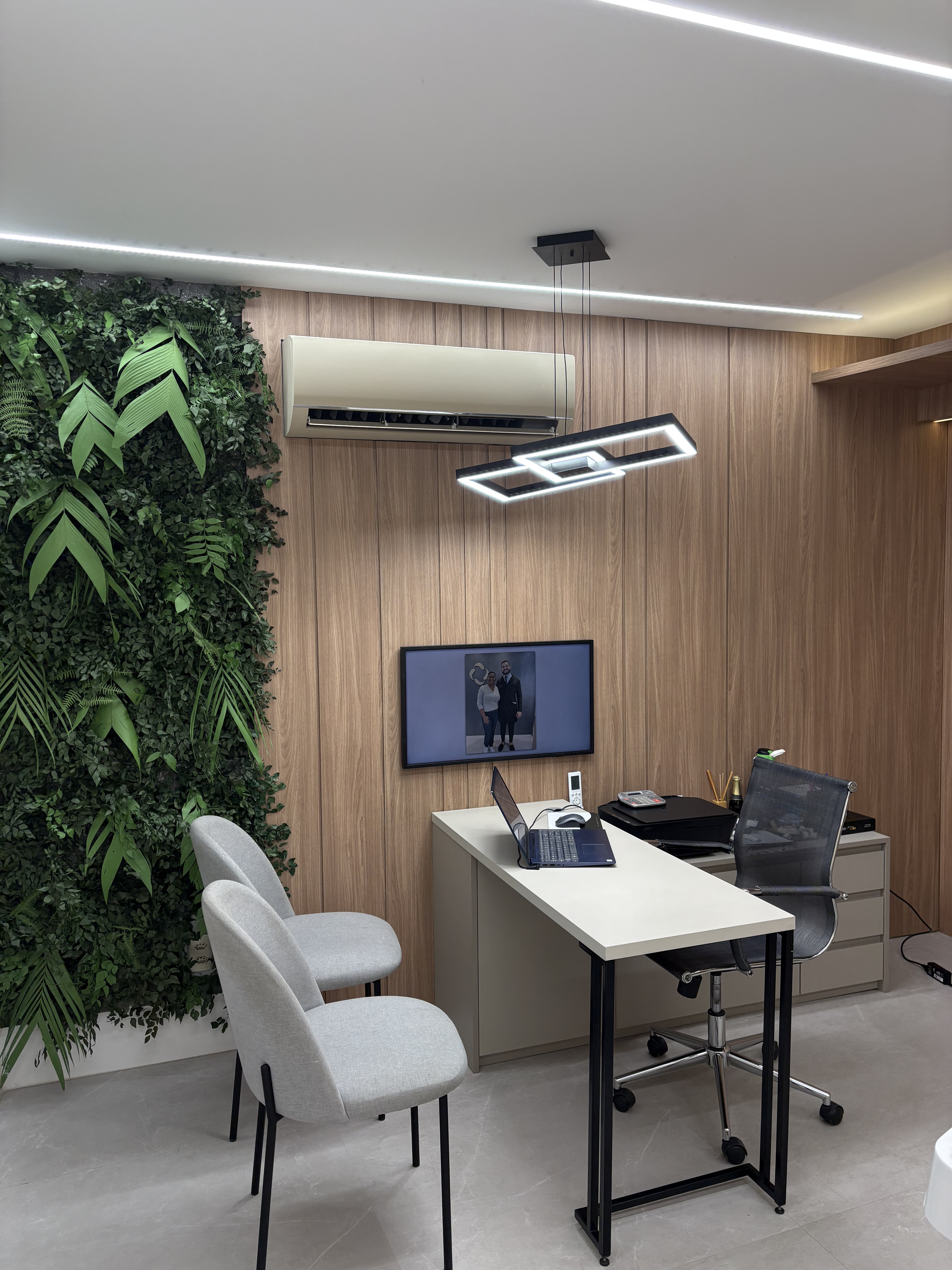 imagem da fachada da clínica MR. Odonto